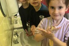 Światowy Dzień Higieny Rąk w grupie Trefikow. Niech bakterie boją się nas bo My się Ich nie boimy :-)