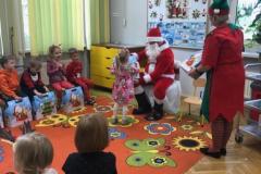 Trefliki - "Mikołaj się zbliża dzieci się radują...."